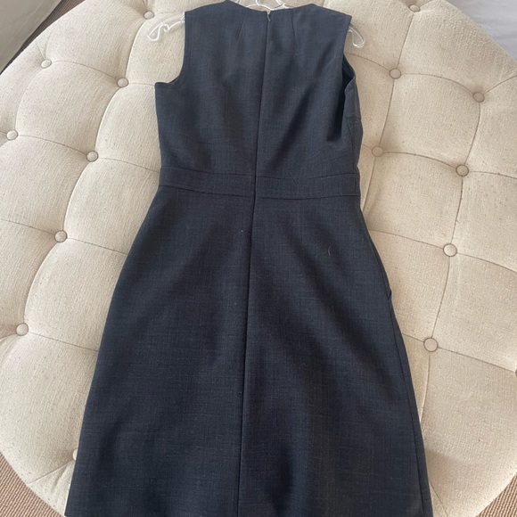 Tory Burch black sleeveless dress with button pockets - Picture 6 of 9